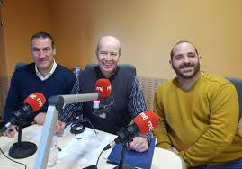 Pere Sant Martín, Víctor Bottini y David Moreno en RNE4, en el programa Econòmix